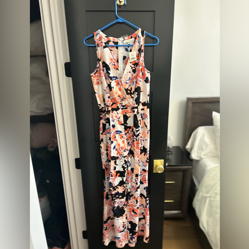 Jumpsuit - Picture 4 of 5